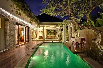 Hotel The Kasih & *
