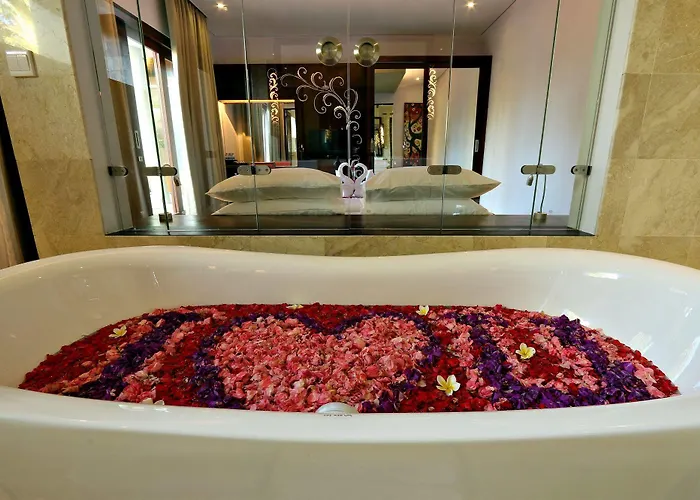 Hotel The Kasih & *